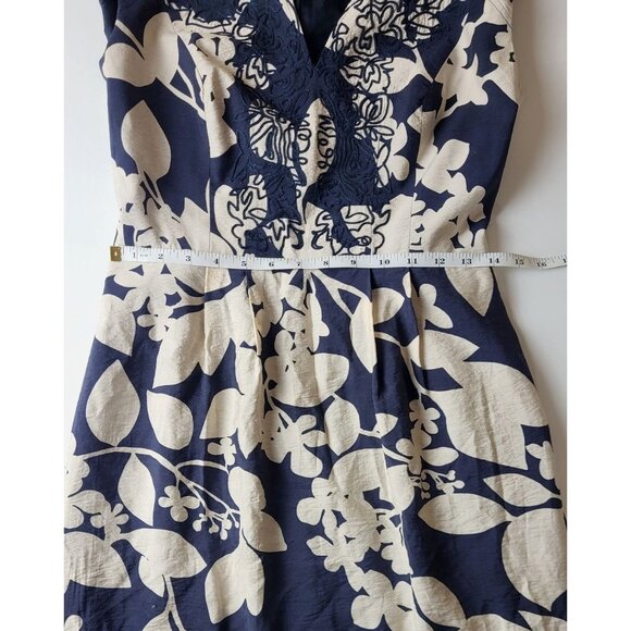 Adrianna Papell Embroidered Blue and Cream Floral Dress Size 6 - Picture 6 of 11